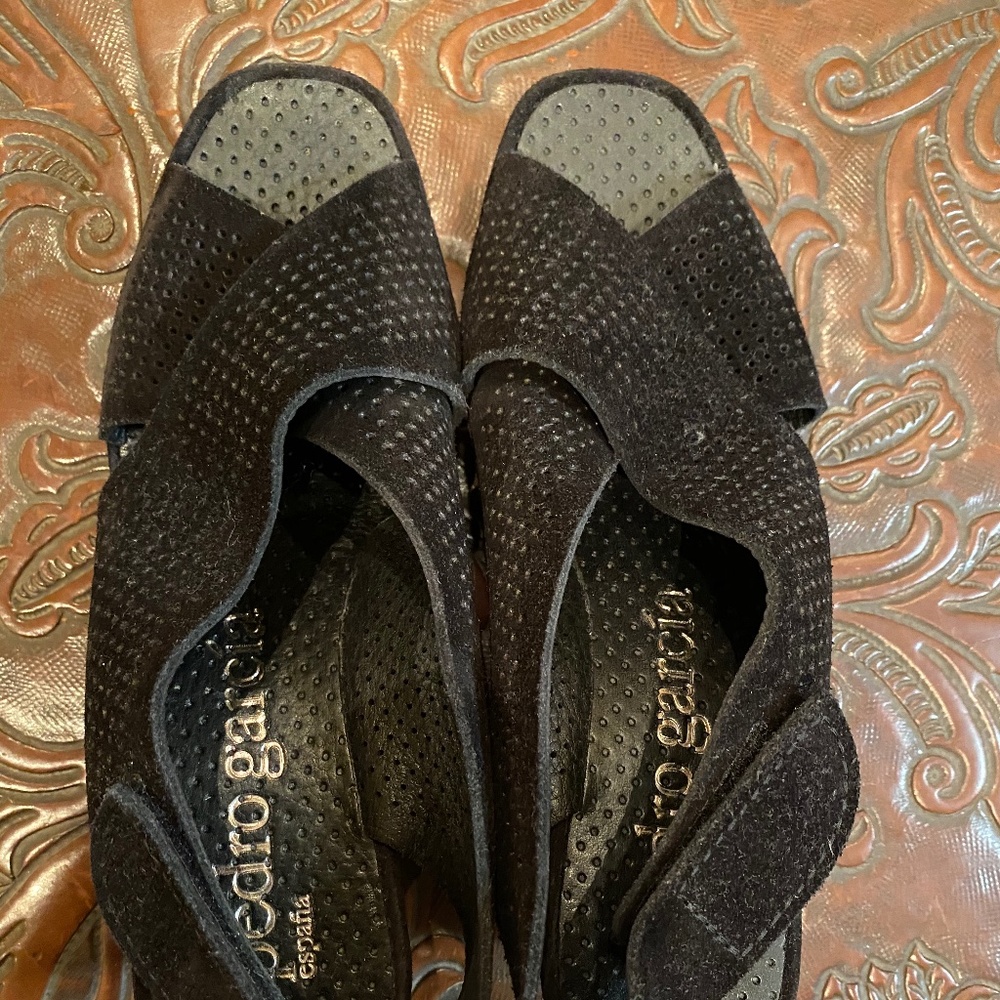 Pedro Garcia black sandals size 37.5